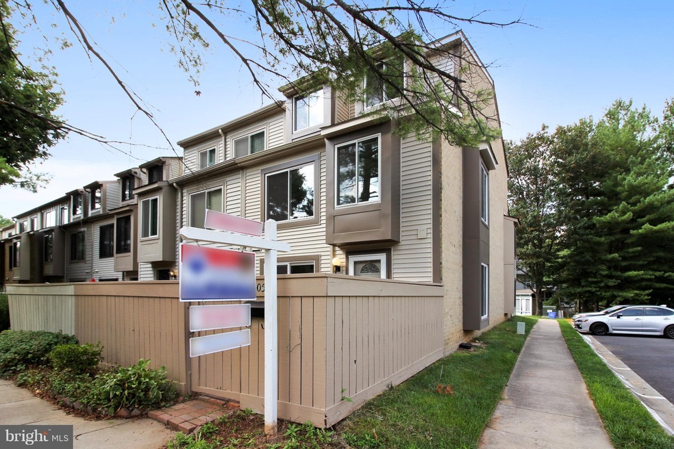 9405 Chadburn Place, Montgomery Village, MD 20886 - photo 1