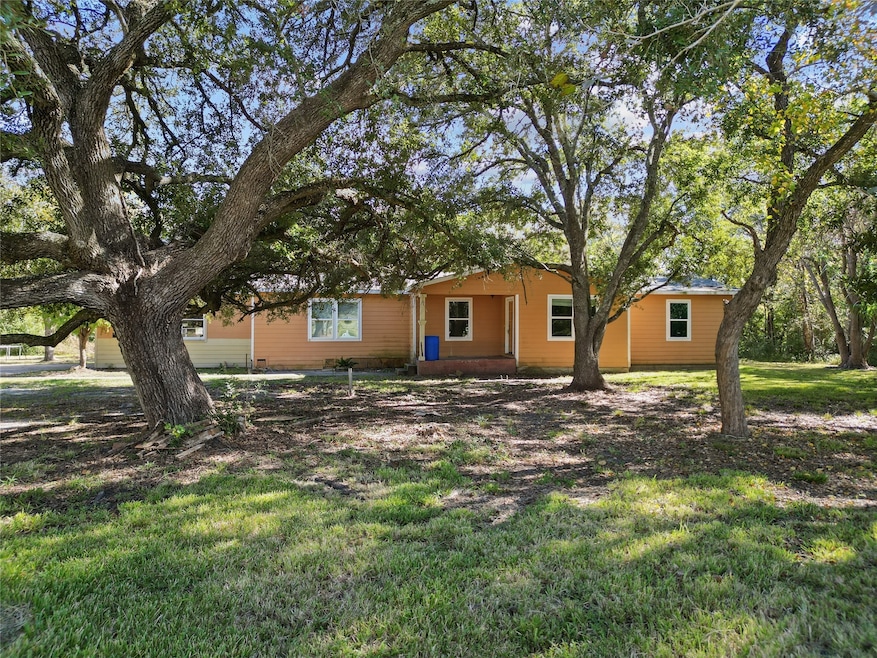 2529 Fm 646 Rd N, Santa Fe, TX 77510 - photo 1