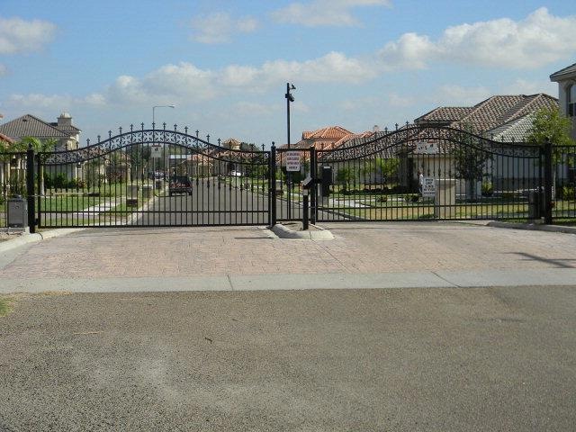 3405 Crystal Falls Ave, Edinburg, TX 78539 - photo 1