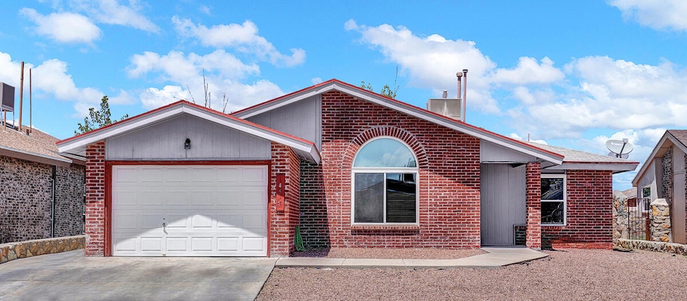 14577 Puerto Del Carmen Dr, El Paso, TX 79928 - photo 1