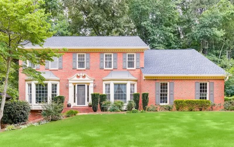 Beautifully updated home in Peachtree Station