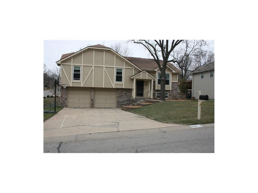 Welcome Home to 6436 Greenwood in Mill Valley subd