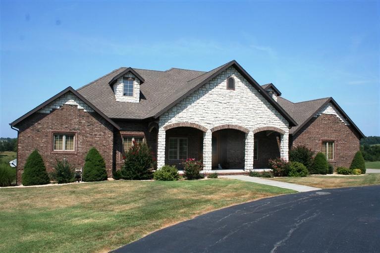 1675 Regency Ln, Nixa, MO 65714 - photo 1