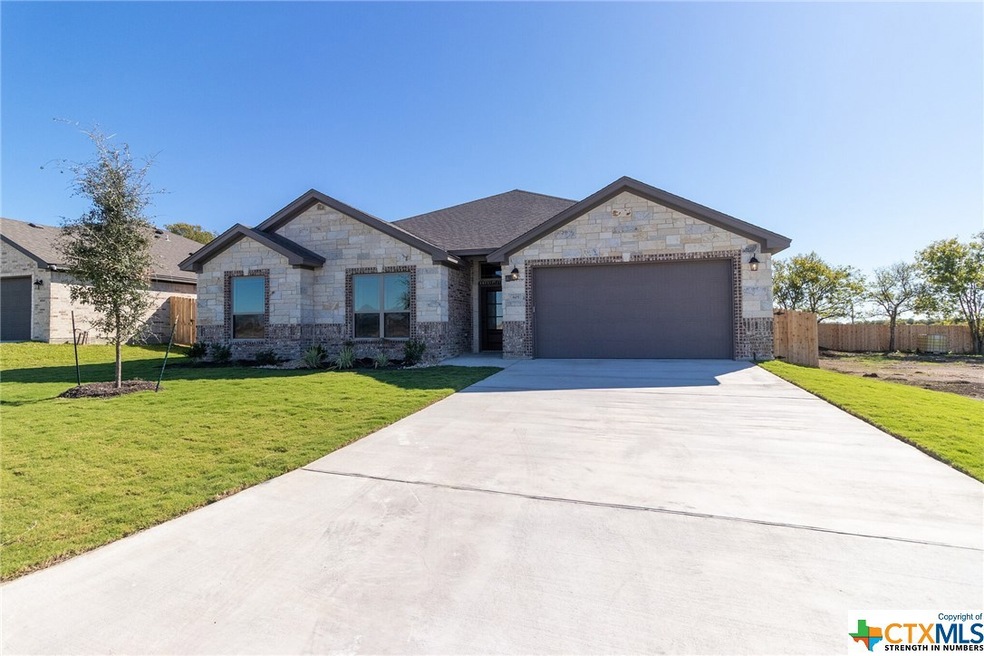 605 Juniper Dr, Troy, TX 76579 - photo 1