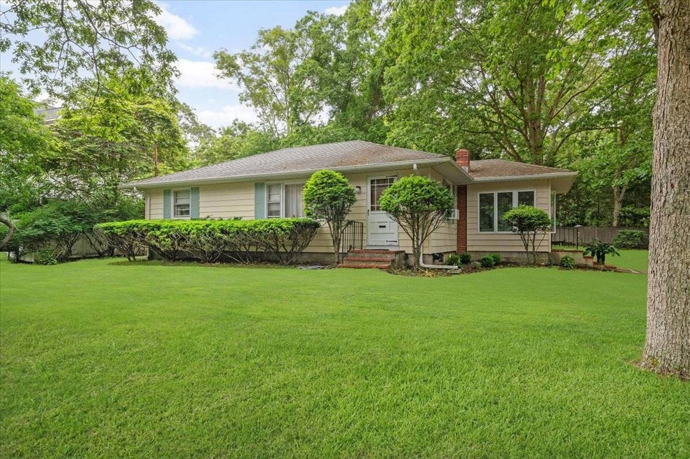 For Sale $1,000,000 • Co-Listing Agent