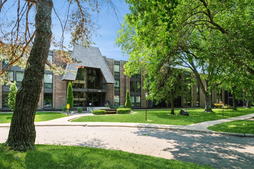 For Sale $229,900 • Co-Listing Agent