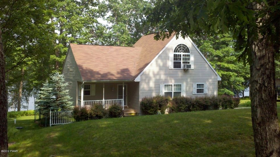 244 Fawn Lake Dr, Hawley, PA 18428 - photo 1