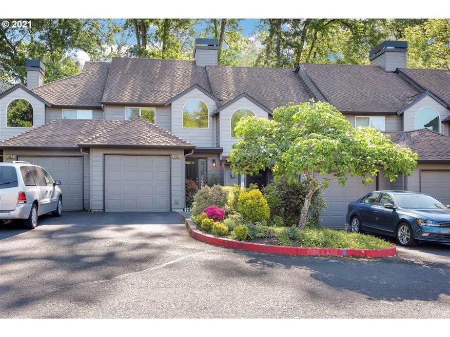 3950 Carman Dr unit 3950, Lake Oswego, OR 97035 - photo 1