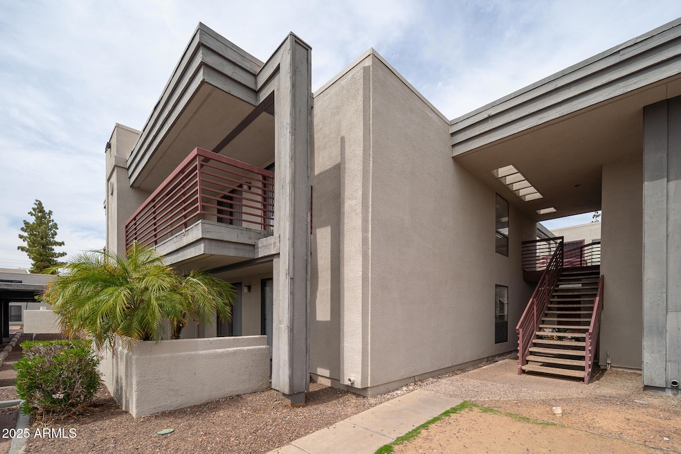 01_Exterior_01
