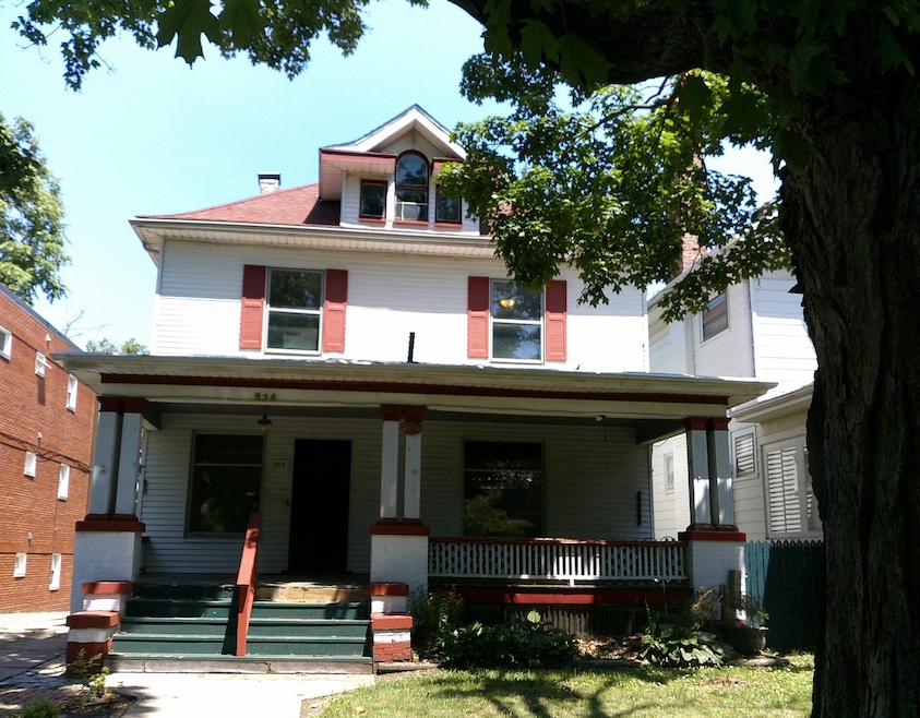 958 W William St, Decatur, IL 62522 - photo 1