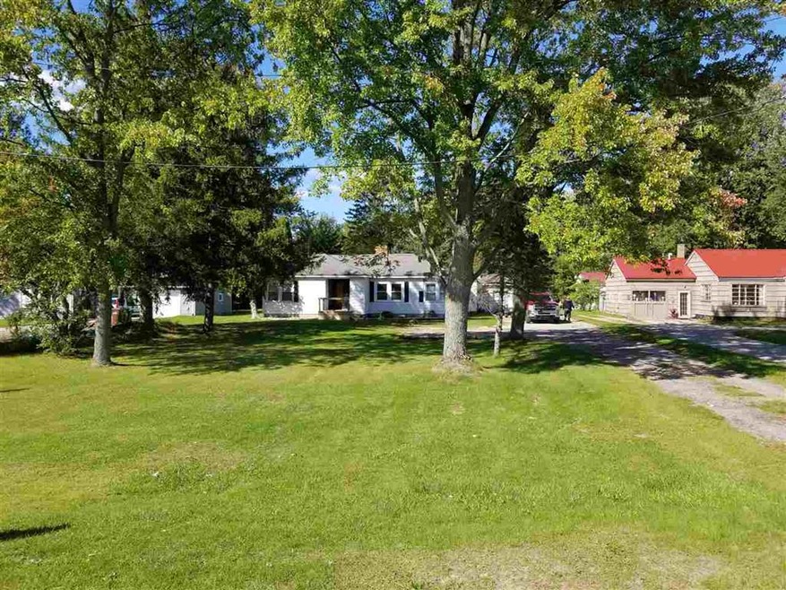 1385 E Isabella Rd, Midland, MI 48640 - photo 1