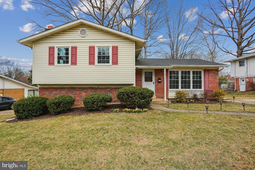 4517 Morgal St, Rockville, MD 20853 - photo 1