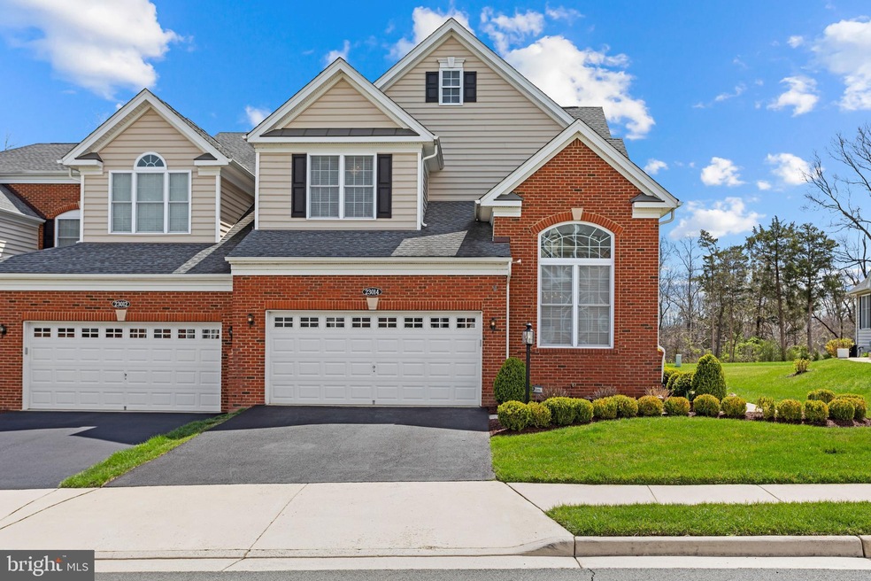 23014 Weybridge Square SW, Ashburn, VA 20148 - photo 1