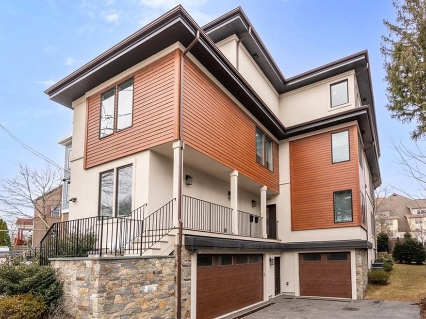 805 Heath St unit 2, Chestnut Hill, MA 02467 - photo 1