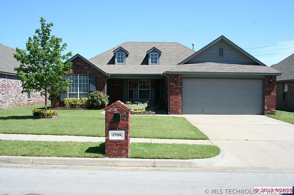 1709 W 119th St S, Jenks, OK 74037 - photo 1