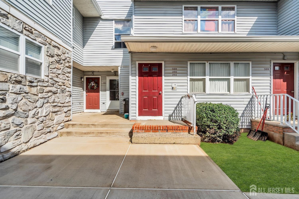 Sold $371,000 • Co-Listing Agent