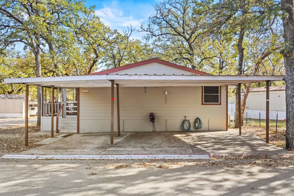 125 Los Robles St, Arlington, TX 76006 - photo 1