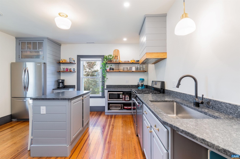 1609 E Market St, Charlottesville, VA 22902 - photo 1