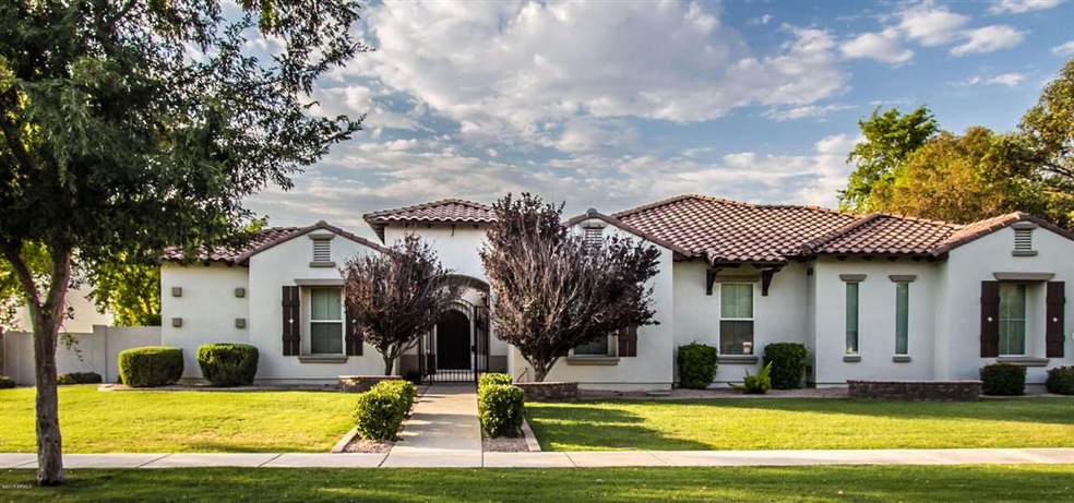 2820 E Page Ct AZ-1