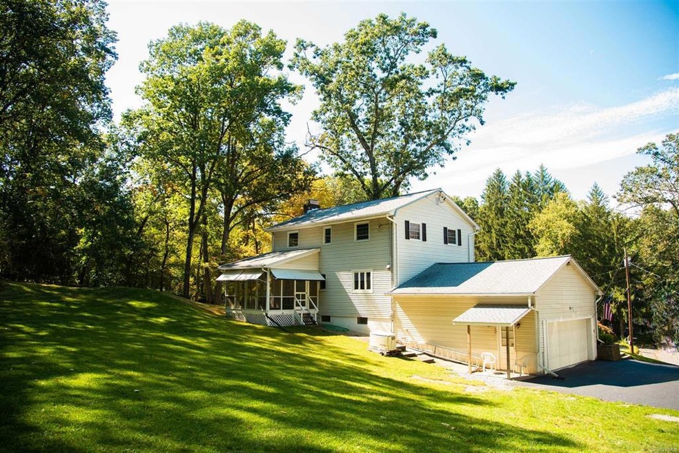 5 Anvil Ct, Wappingers Falls, NY 12590 - photo 1