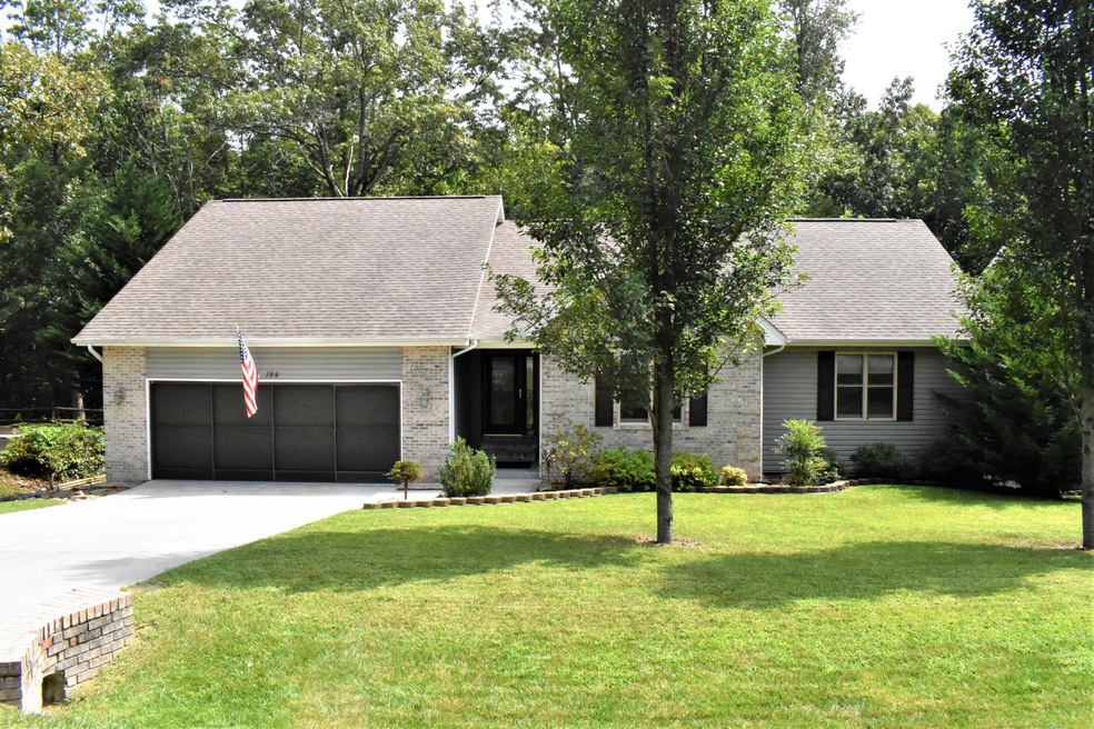 184 Canterbury Dr, Crossville, TN 38558 - photo 1