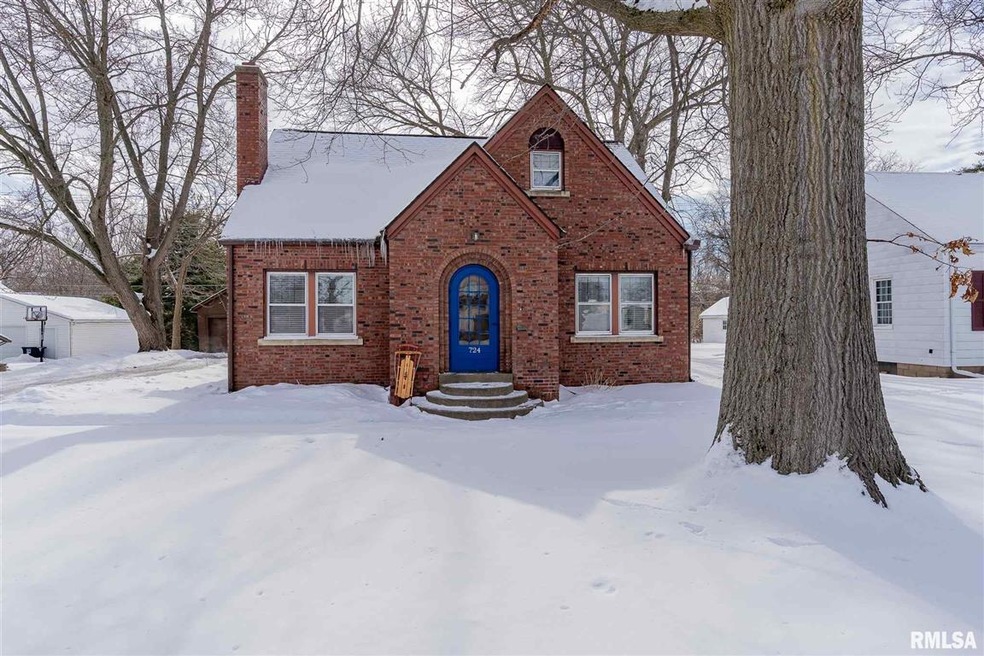 724 27th Ave, Moline, IL 61265 - photo 1