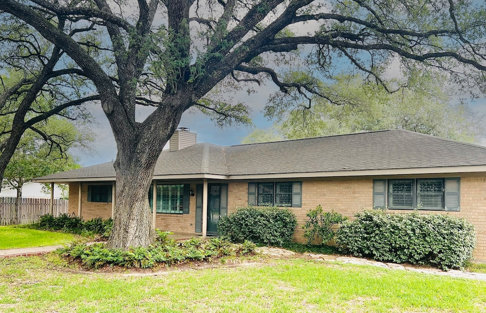 Pending $395,000
