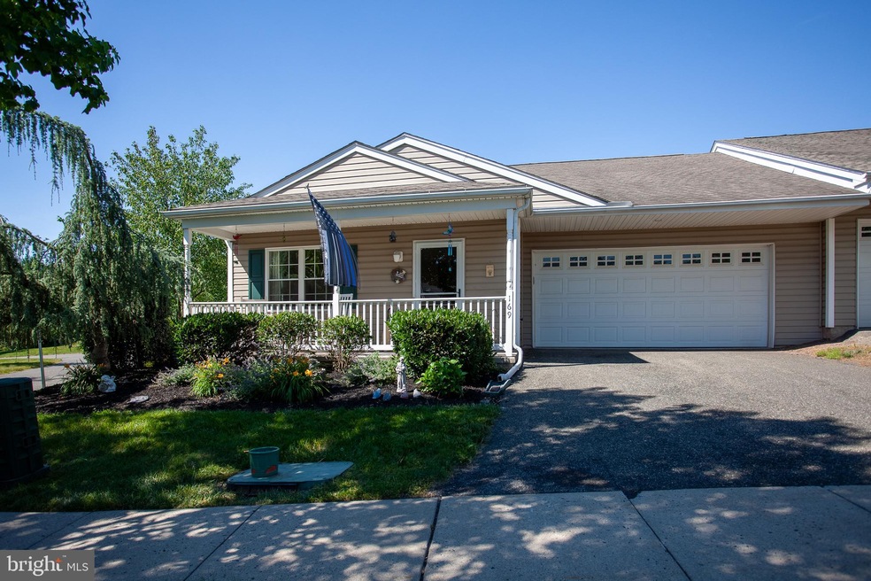 169 W Harmony Dr, Pottstown, PA 19464 - photo 1