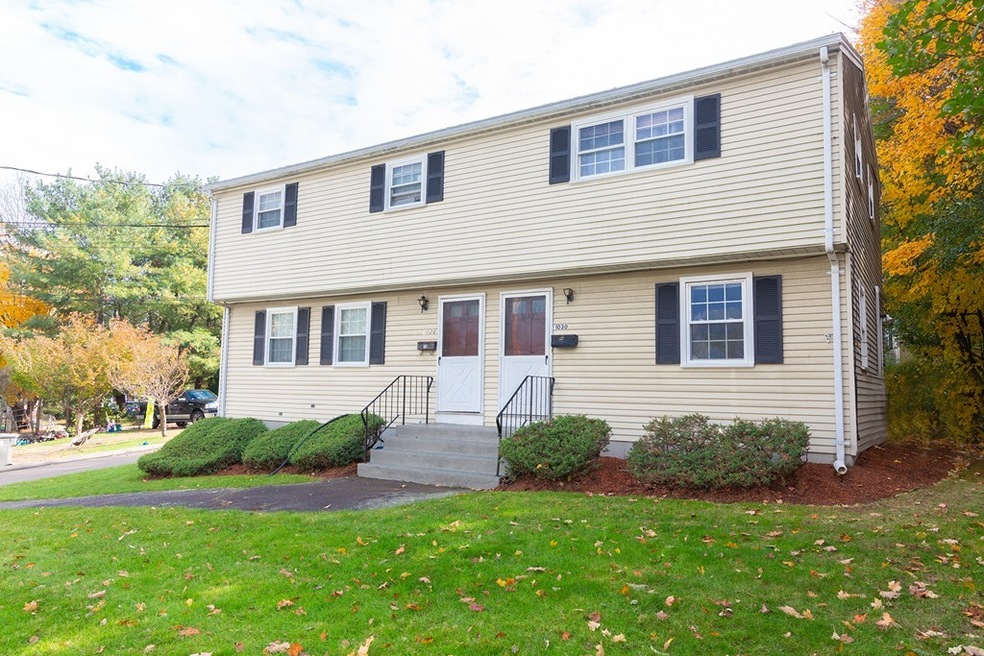 1030 Waverly St unit 1030, Framingham, MA 01702 - photo 1