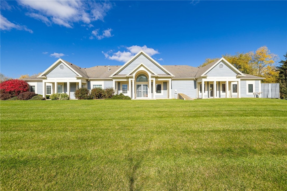 101 Assembly Dr unit 120, Mendon, NY 14506 - photo 1