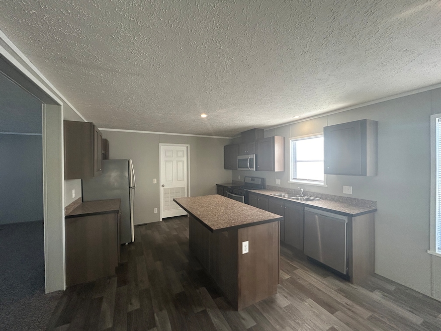 479 Montana unit 479, Belleville, MI 48111 - photo 1