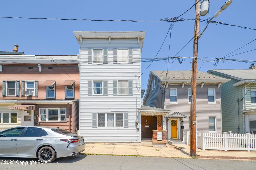 224 Center Ave, Jim Thorpe, PA 18229 - photo 1
