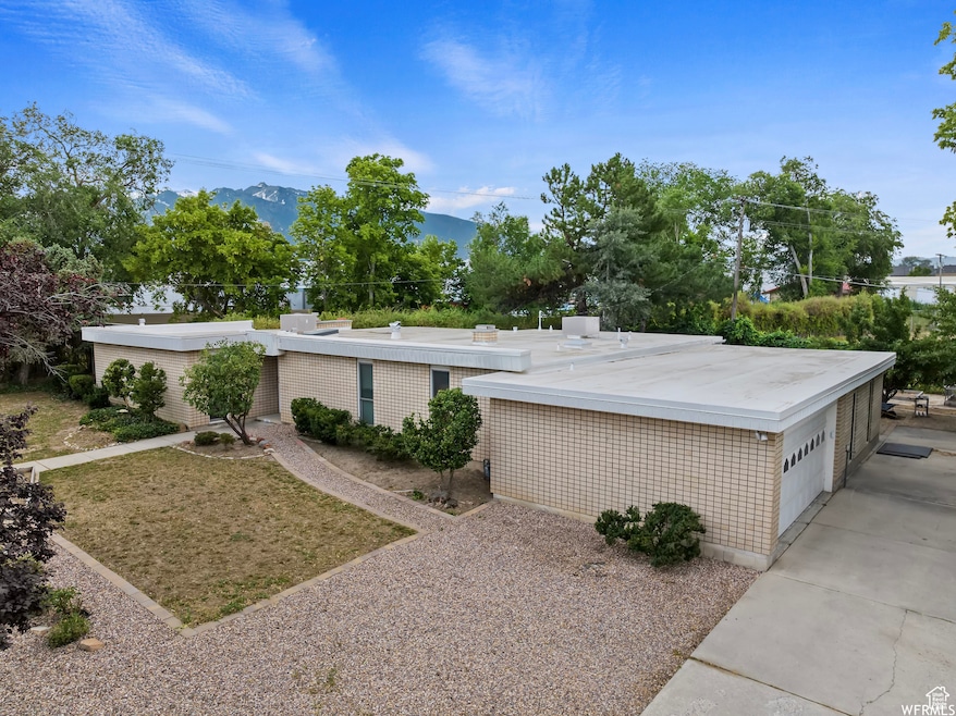27 W Princeton Dr, Midvale, UT 84047 - photo 1