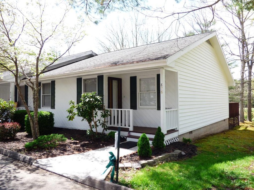 878 Club Cir, Daniels, WV 25832 - photo 1