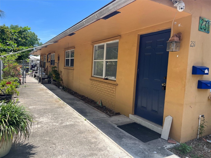 231 SW 8th St unit 1, Dania Beach, FL 33004 - photo 1