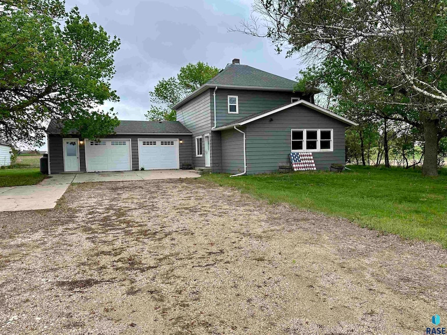210 160th Ave, Edgerton, MN 56128 - photo 1