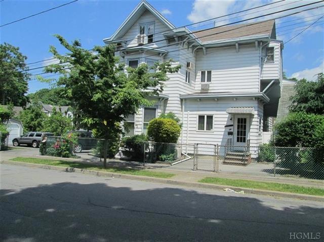 79 Verazzano Blvd, Poughkeepsie, NY 12601 - photo 1