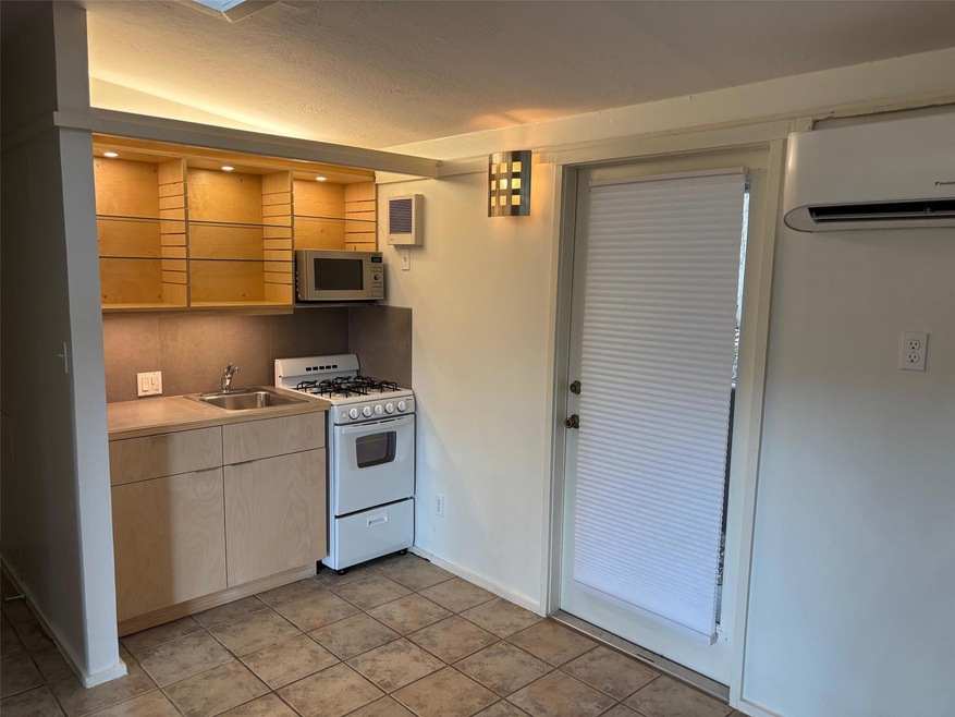Kitchen After recent Remodel. New Oven! New Shelves! 10/2025