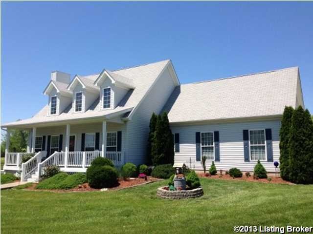 10030 Honey Ln, Louisville, KY 40229 - photo 1