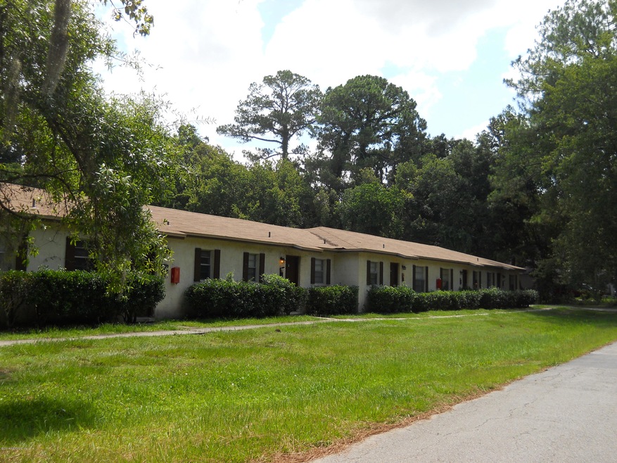 1523 Pullen Rd unit 1, Jacksonville, FL 32216 - photo 1