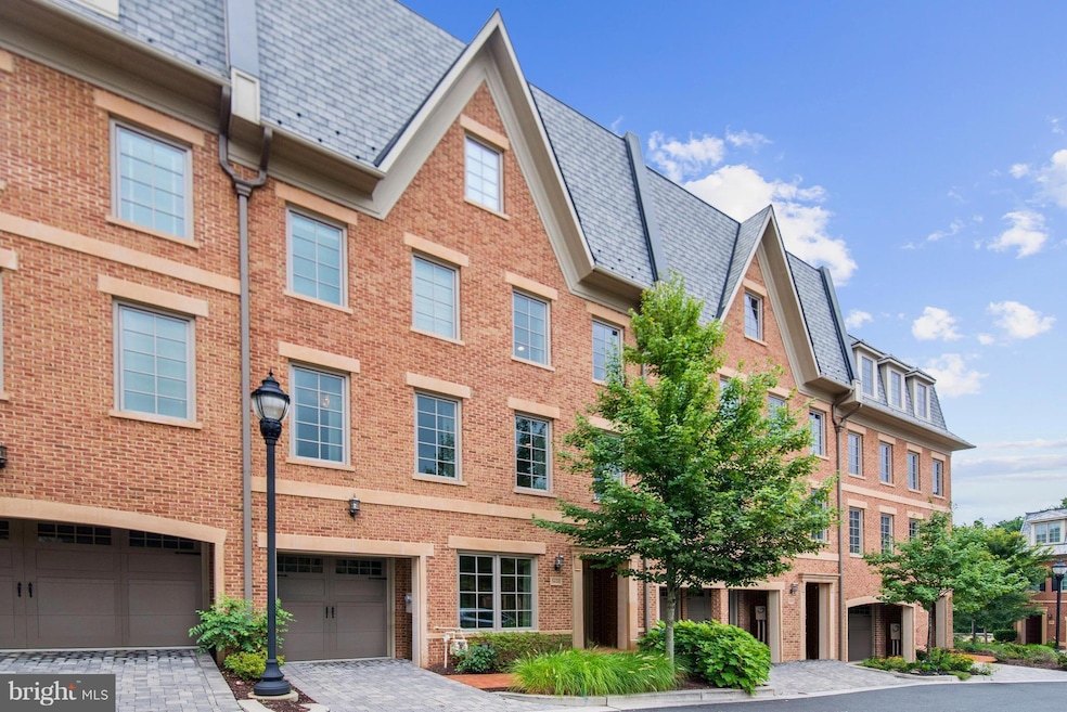 Sold $2,350,000 • Co-Listing Agent