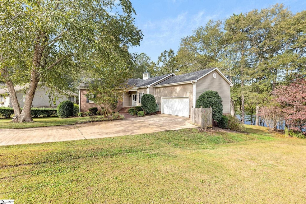 125 Lake Robinson Pointe, Greer, SC 29651 - photo 1