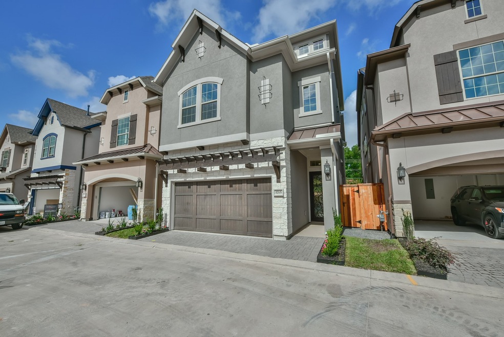 1715 Waterbury Way, Houston, TX 77055 - photo 1