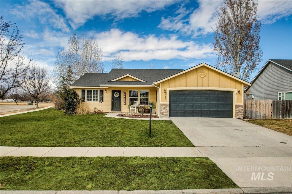 6673 E Harrington Dr, Nampa, ID 83687 - photo 1