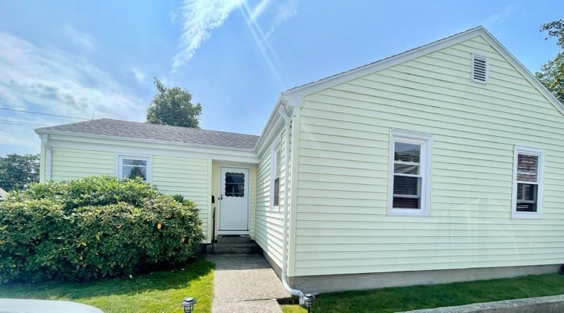 12 Freeborn St, Newport, RI 02840 - photo 1