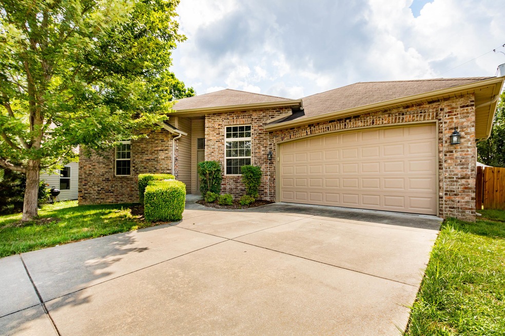 3118 E. Huron-23