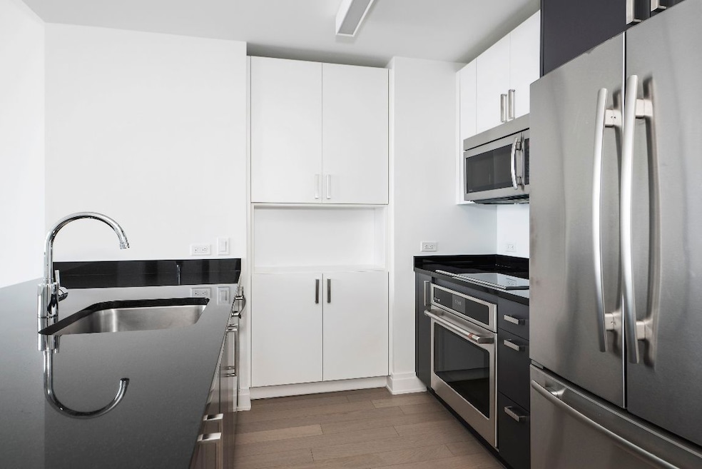 70 Pine St unit 3703, New York, NY 10005 - photo 1