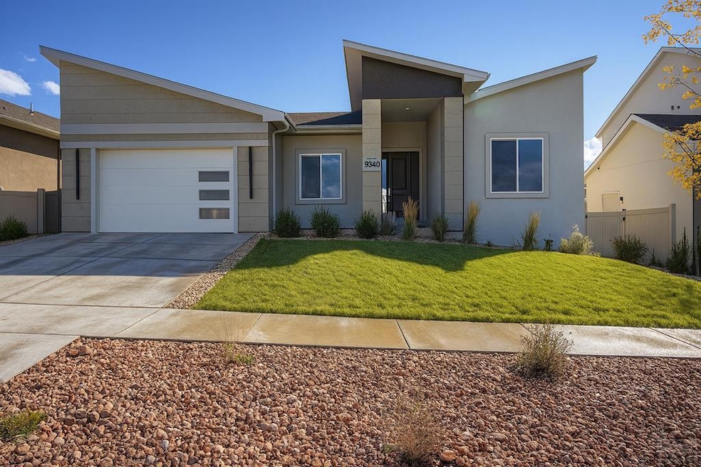 1910 Cuchara Dr, Pueblo, CO 81001 - photo 1