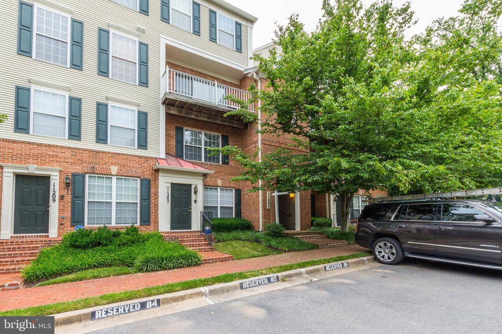 11205 Edson Park Place unit 46, Rockville, MD 20852 - photo 1