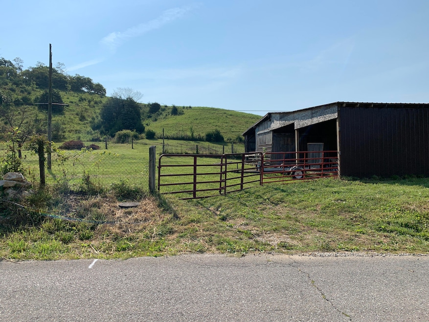 1070 Old Snapps Ferry Rd 01